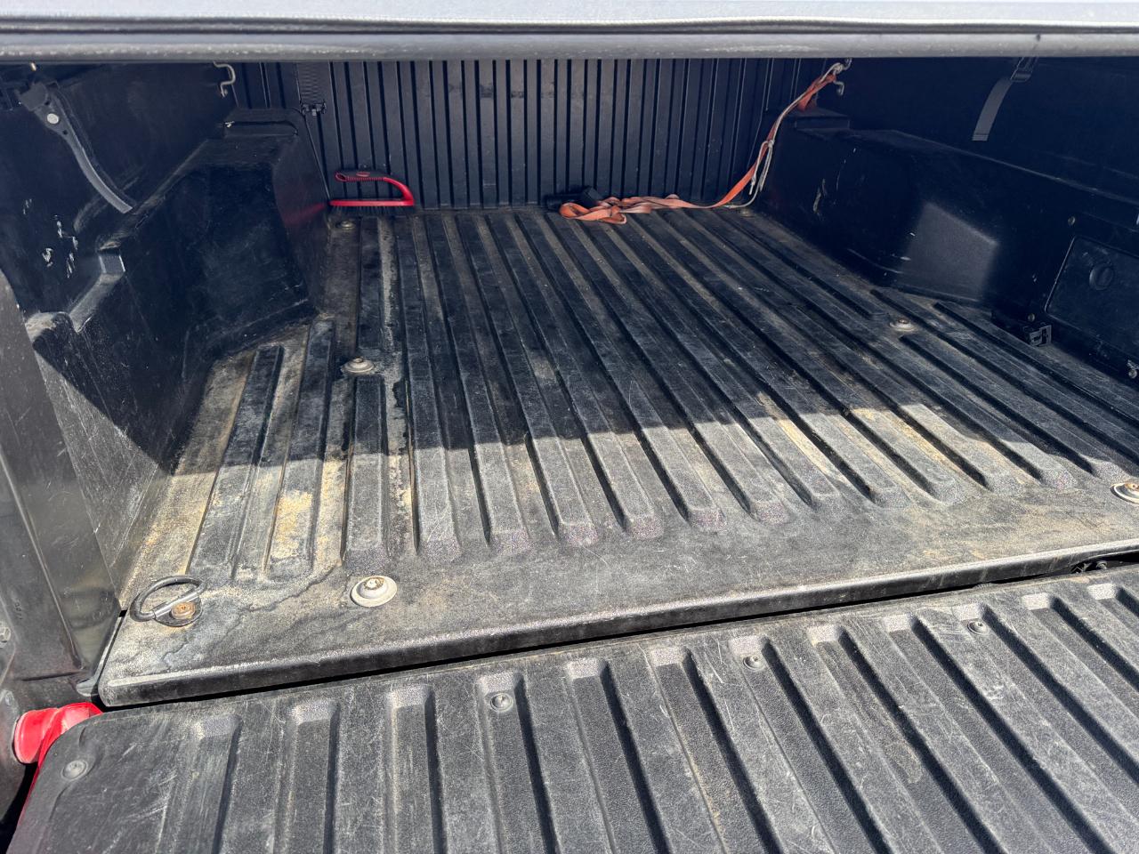 Toyota Tacoma 2WD SR Double Cab 5' Bed I4 AT (Natl) 2021