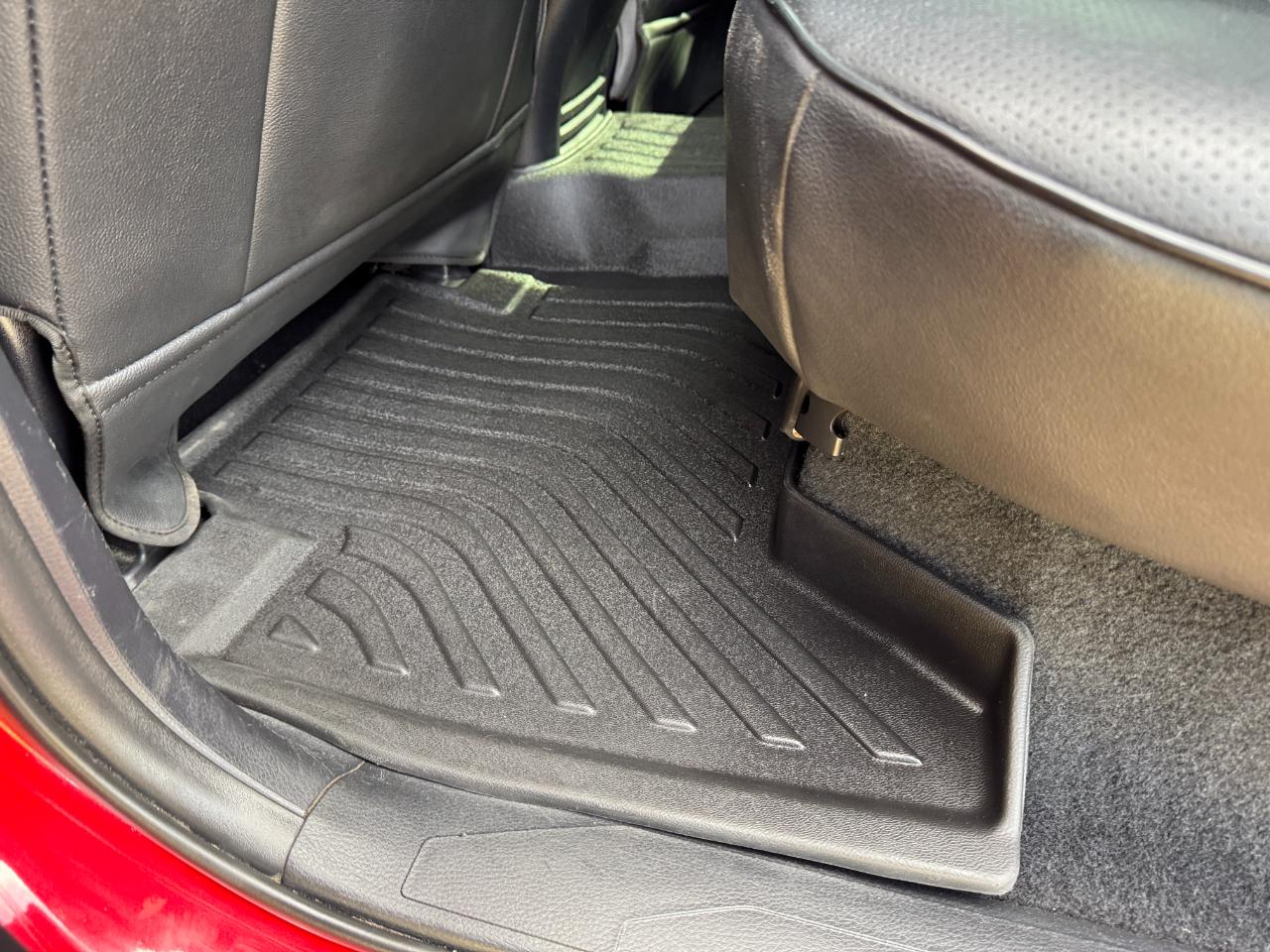 Toyota Tacoma 2WD SR Double Cab 5' Bed I4 AT (Natl) 2021