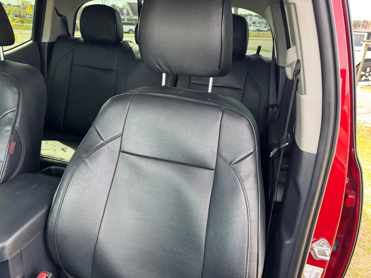 Toyota Tacoma 2WD SR Double Cab 5' Bed I4 AT (Natl) 2021