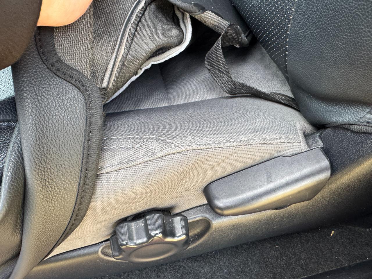 Toyota Tacoma 2WD SR Double Cab 5' Bed I4 AT (Natl) 2021