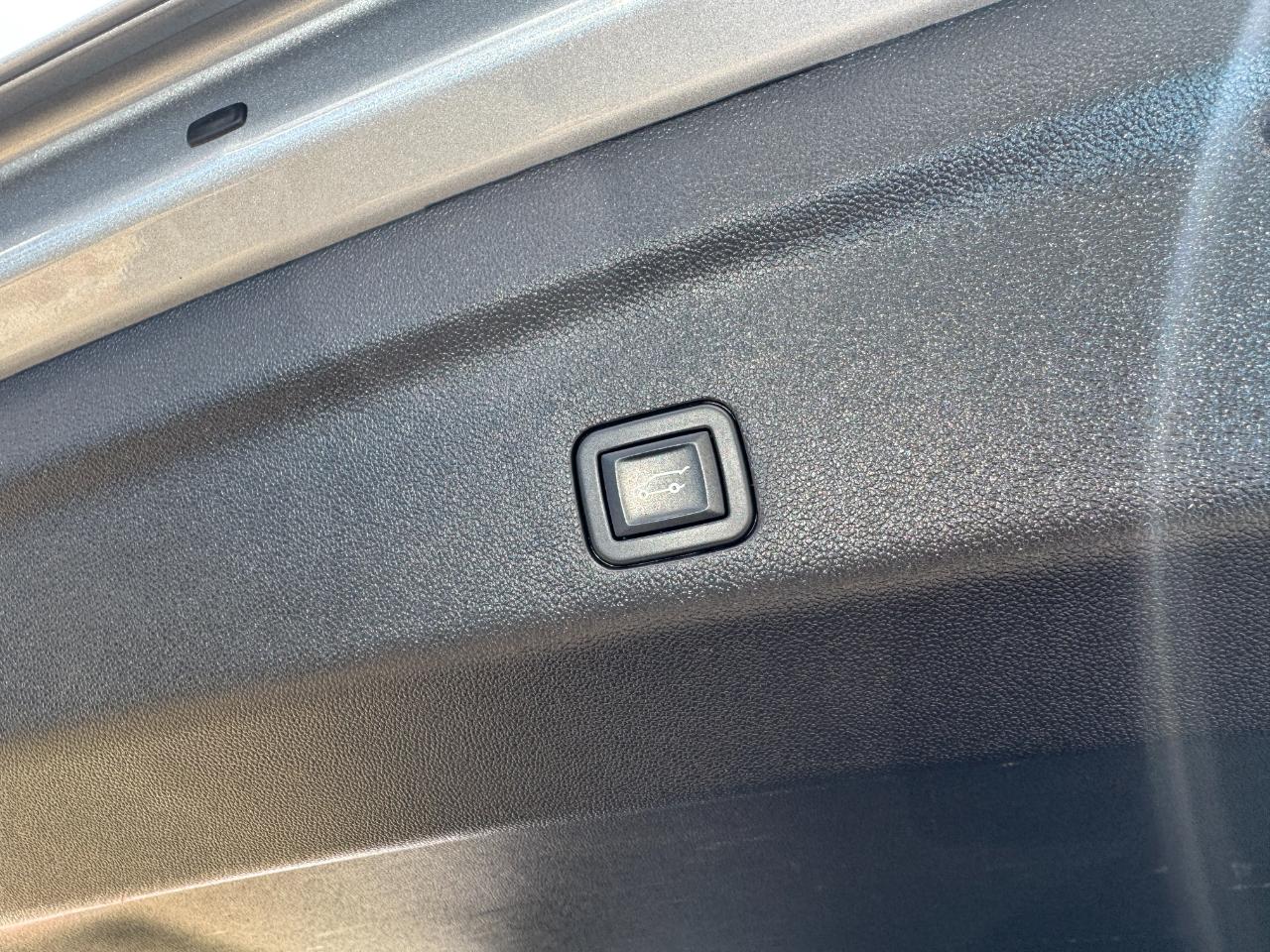 Chevrolet Tahoe 2WD 4dr LT 2024