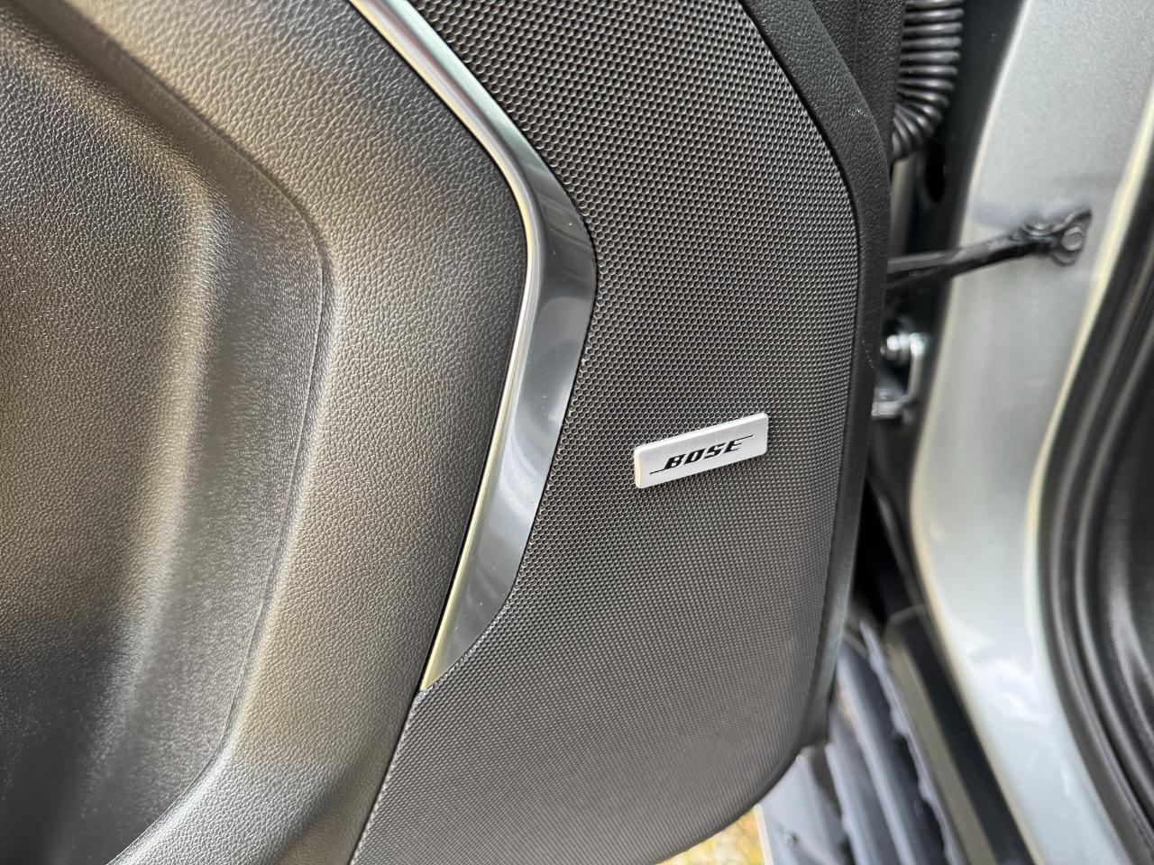 Chevrolet Tahoe 2WD 4dr LT 2024