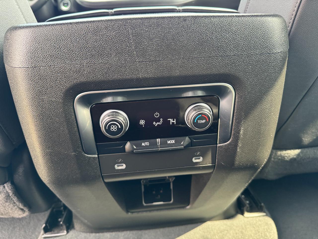 Chevrolet Tahoe 2WD 4dr LT 2024