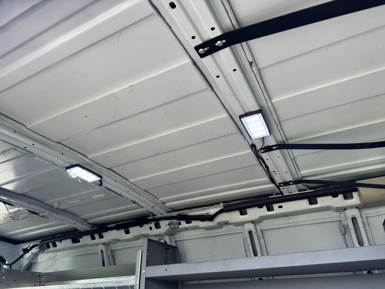 Chevrolet Express Cargo Van RWD 2500 135" 2017