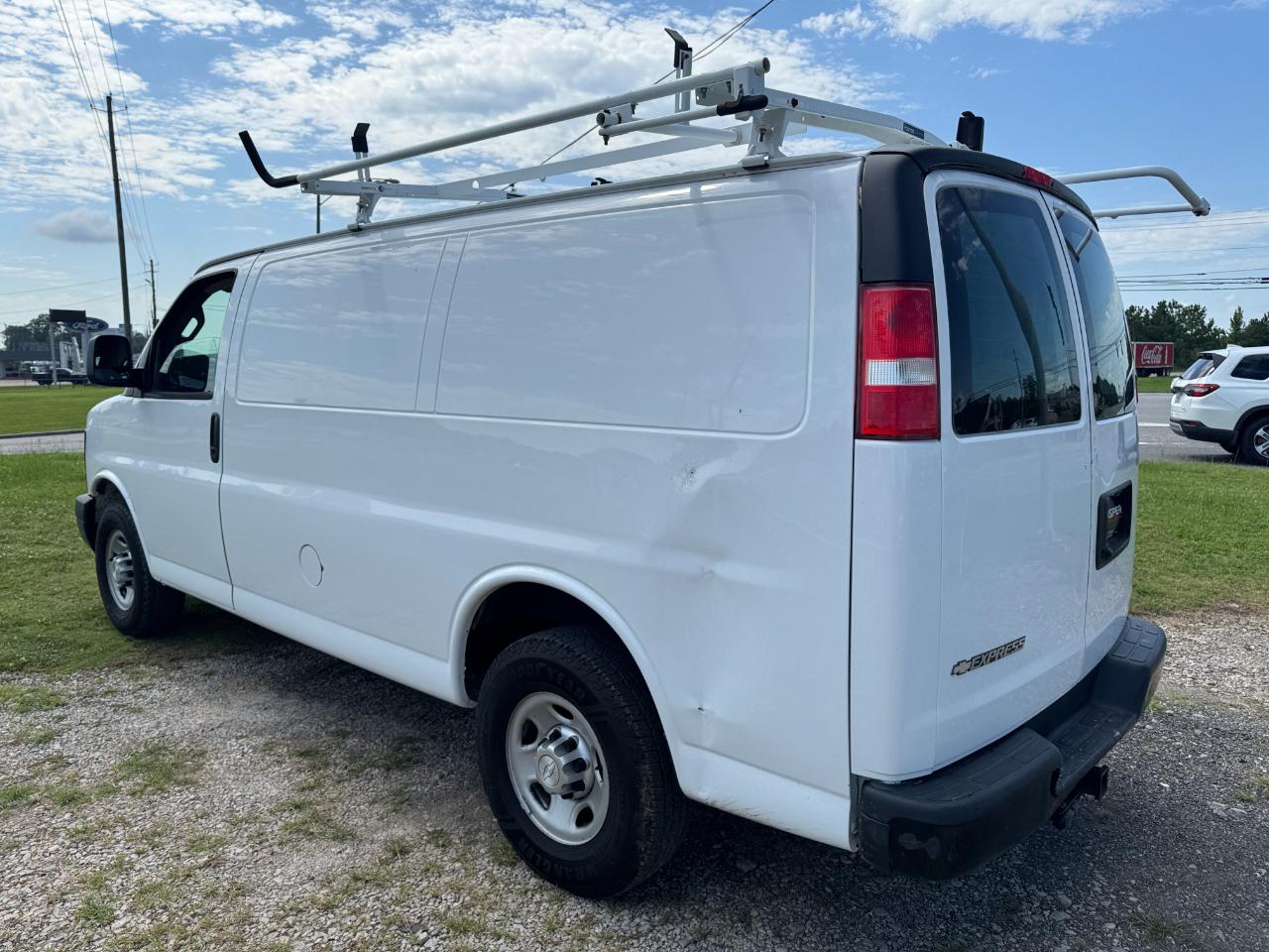 Chevrolet Express Cargo Van RWD 2500 135" 2017
