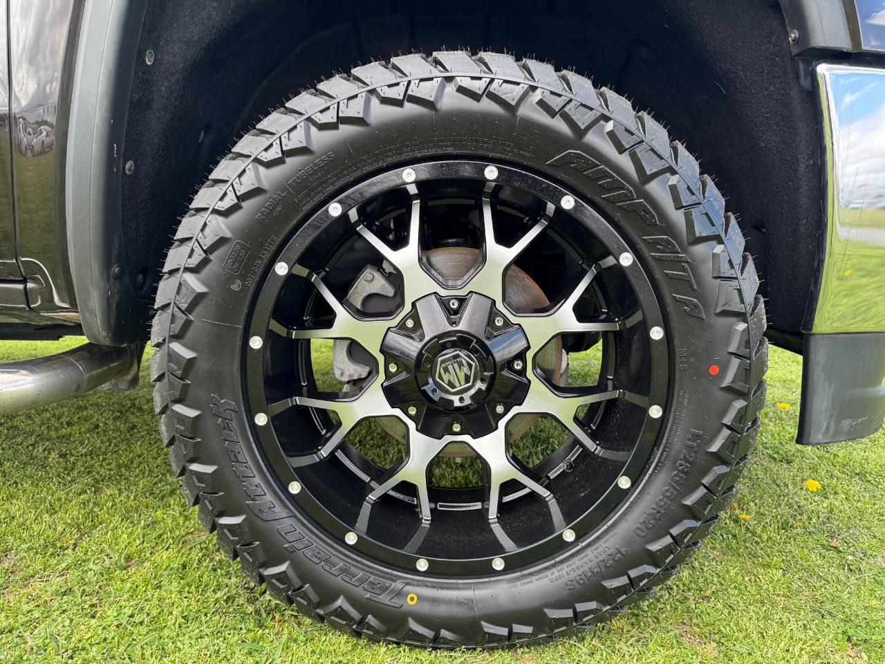 GMC Sierra 1500 4WD Double Cab 143.5" SLE 2018