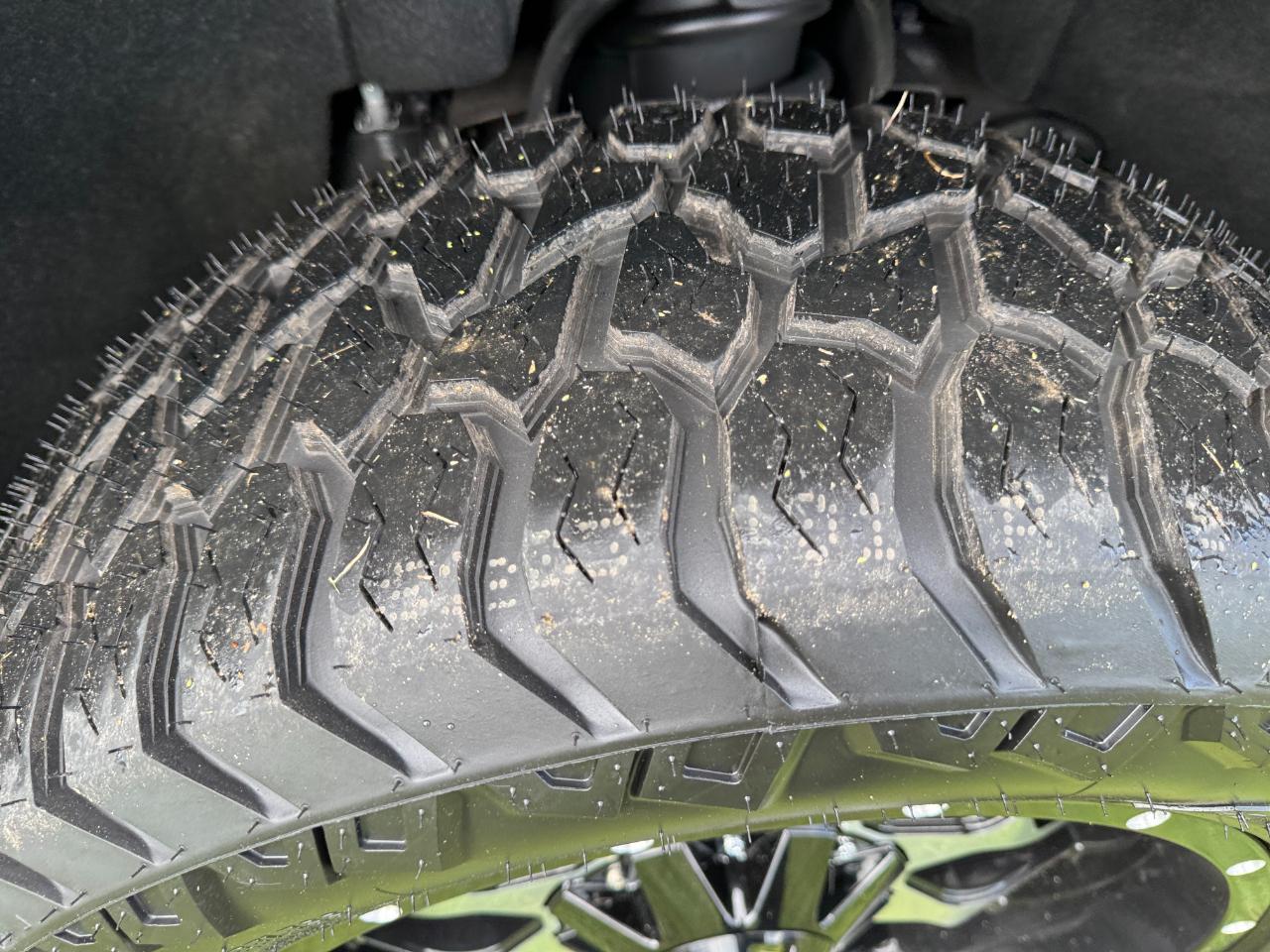 GMC Sierra 1500 4WD Double Cab 143.5" SLE 2018