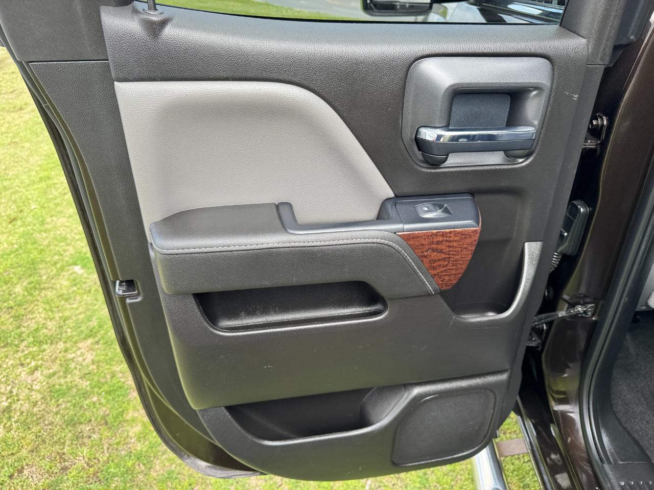 GMC Sierra 1500 4WD Double Cab 143.5" SLE 2018