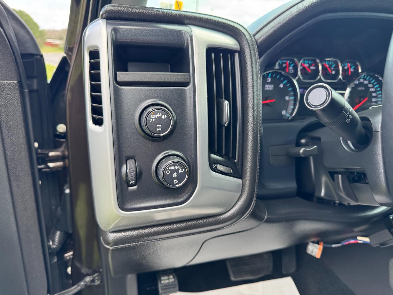 GMC Sierra 1500 4WD Double Cab 143.5" SLE 2018