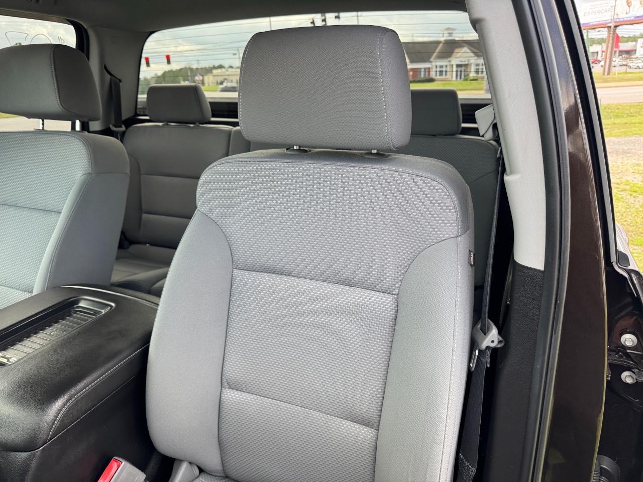 GMC Sierra 1500 4WD Double Cab 143.5" SLE 2018