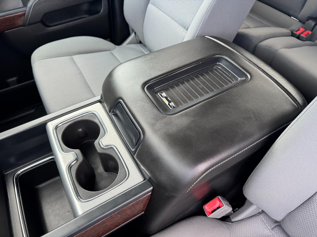 GMC Sierra 1500 4WD Double Cab 143.5" SLE 2018