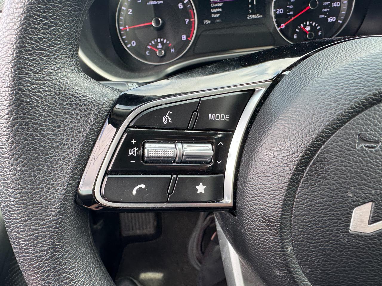 Kia Forte LXS IVT 2024