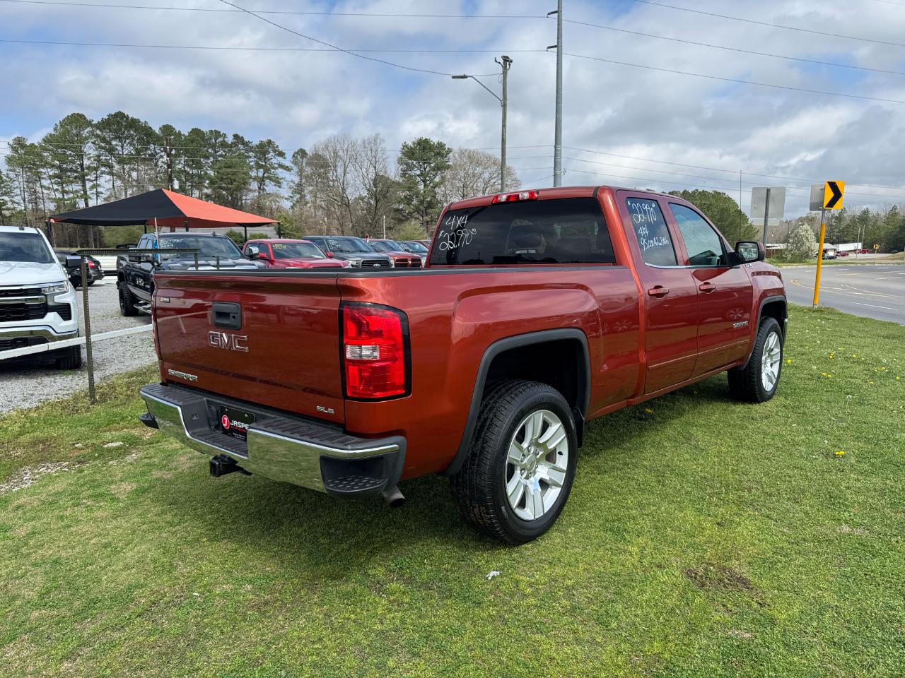 GMC Sierra 1500 4WD Double Cab 143.5" SLE 2015