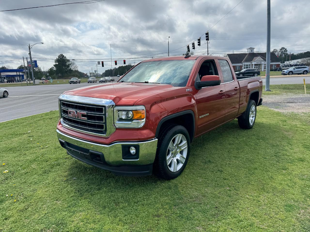 GMC Sierra 1500 4WD Double Cab 143.5" SLE 2015