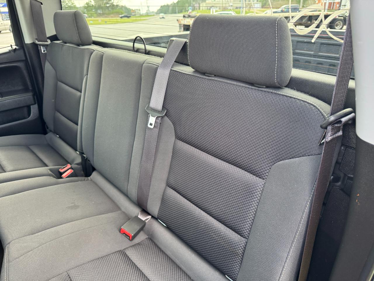 GMC Sierra 1500 4WD Double Cab 143.5" SLE 2015