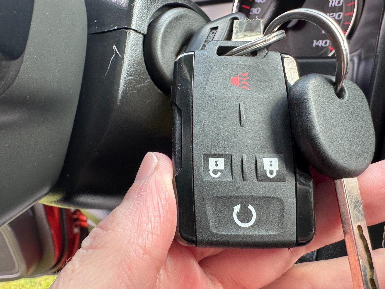 GMC Sierra 1500 4WD Double Cab 143.5" SLE 2015