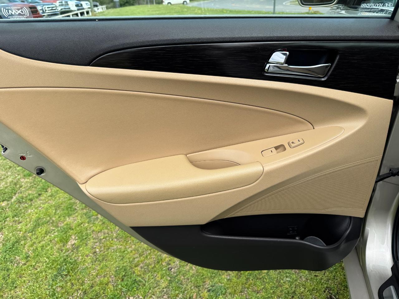 Hyundai Sonata 4dr Sdn 2.0L Auto Ltd 2011