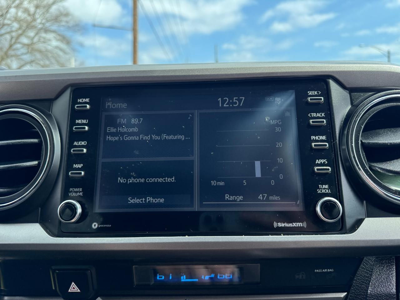 Toyota Tacoma 2WD SR5 Double Cab 5' Bed V6 AT (Natl) 2021