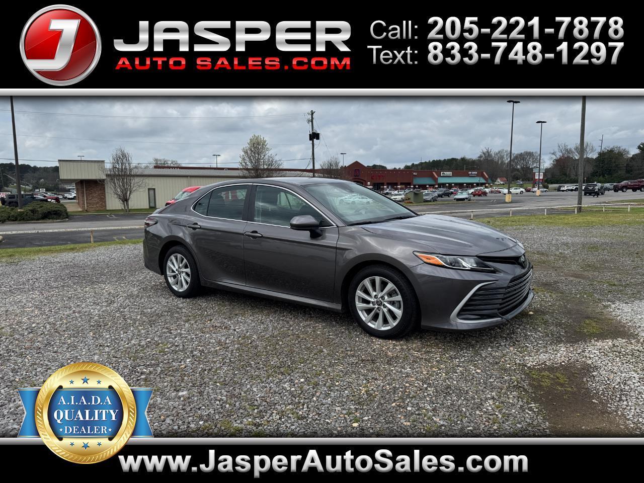 Toyota Camry LE Auto (Natl) 2021