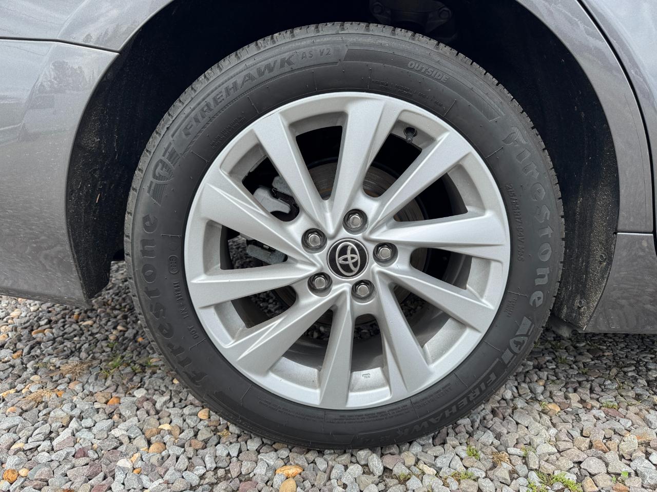 Toyota Camry LE Auto (Natl) 2021