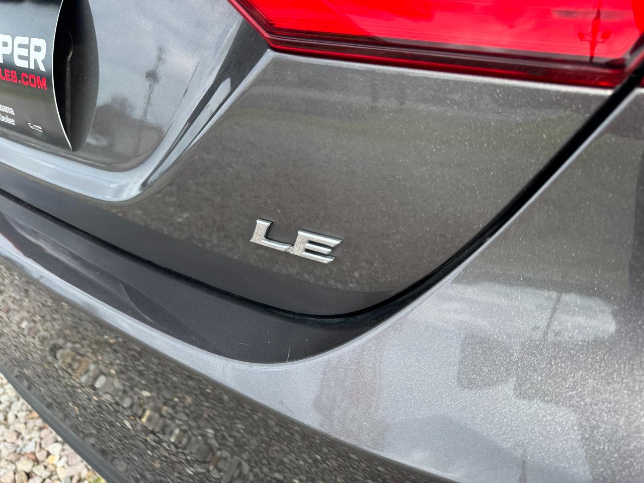 Toyota Camry LE Auto (Natl) 2021