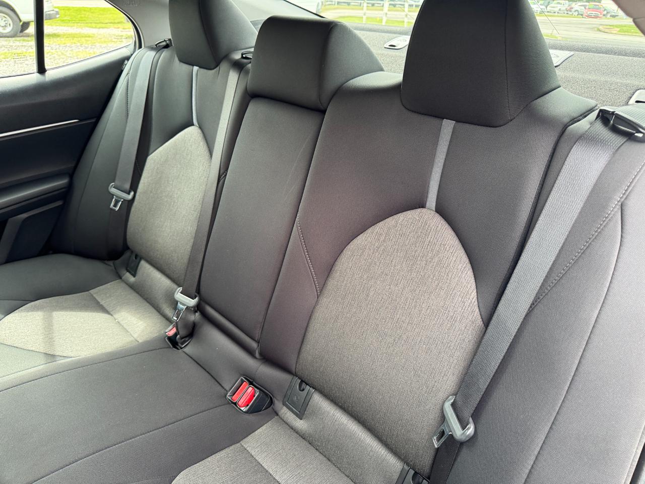 Toyota Camry LE Auto (Natl) 2021