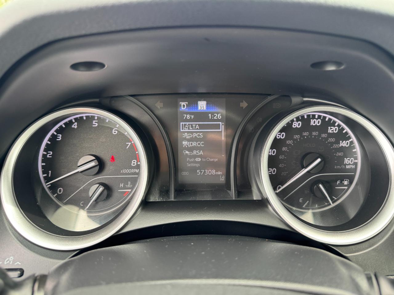 Toyota Camry LE Auto (Natl) 2021