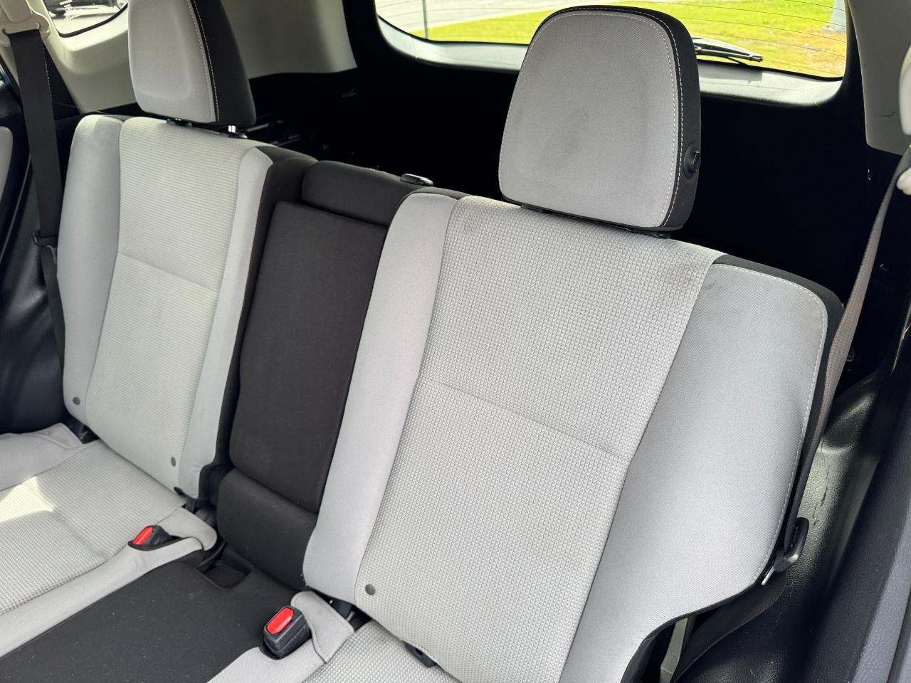 Toyota RAV4 XLE FWD (Natl) 2018