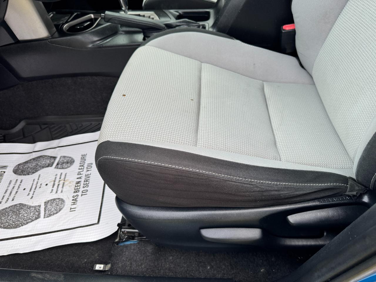 Toyota RAV4 XLE FWD (Natl) 2018