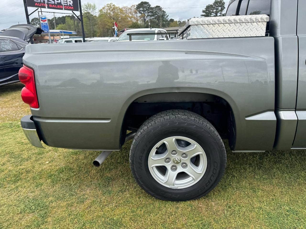 Dodge Dakota 4dr Quad Cab 131 SLT 2006