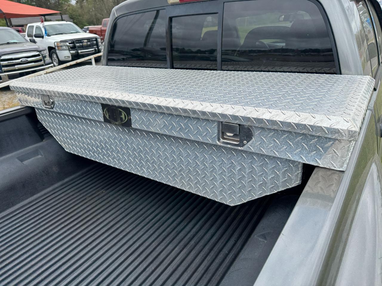 Dodge Dakota 4dr Quad Cab 131 SLT 2006