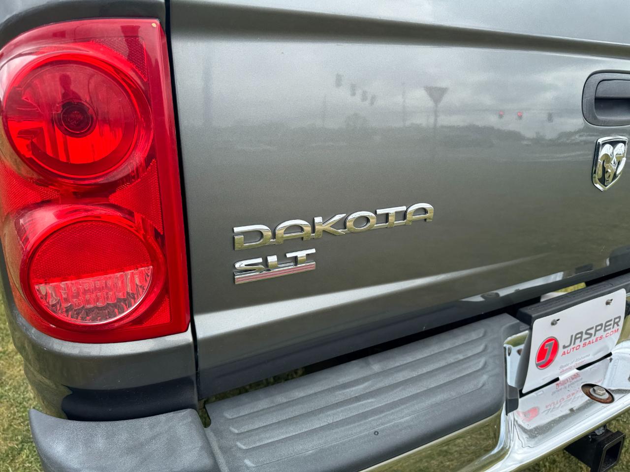 Dodge Dakota 4dr Quad Cab 131 SLT 2006