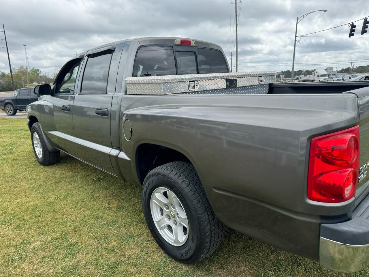 Dodge Dakota 4dr Quad Cab 131 SLT 2006