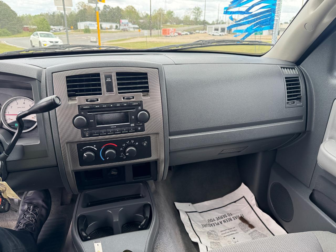 Dodge Dakota 4dr Quad Cab 131 SLT 2006