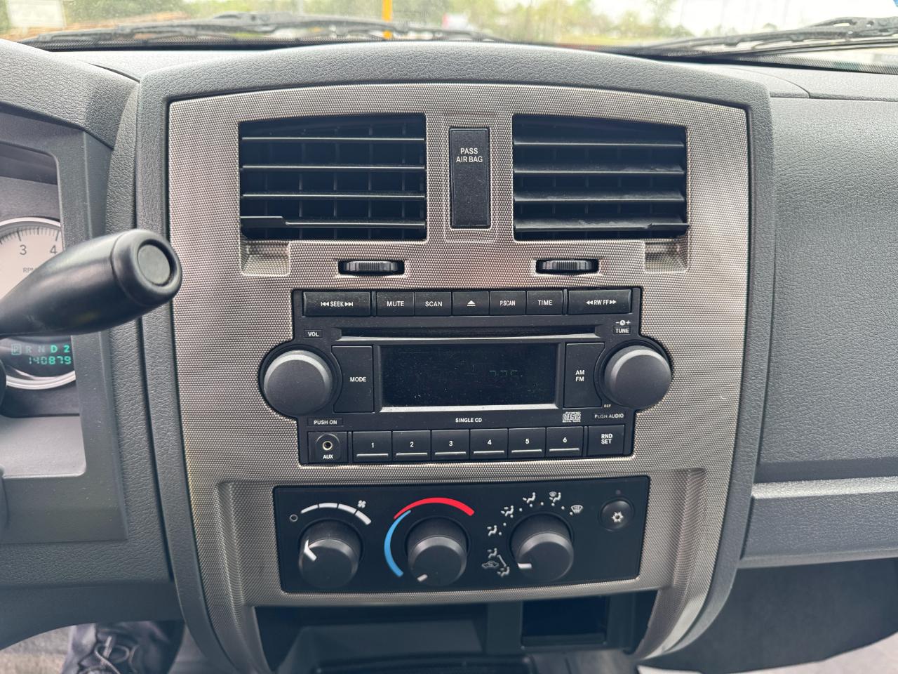 Dodge Dakota 4dr Quad Cab 131 SLT 2006