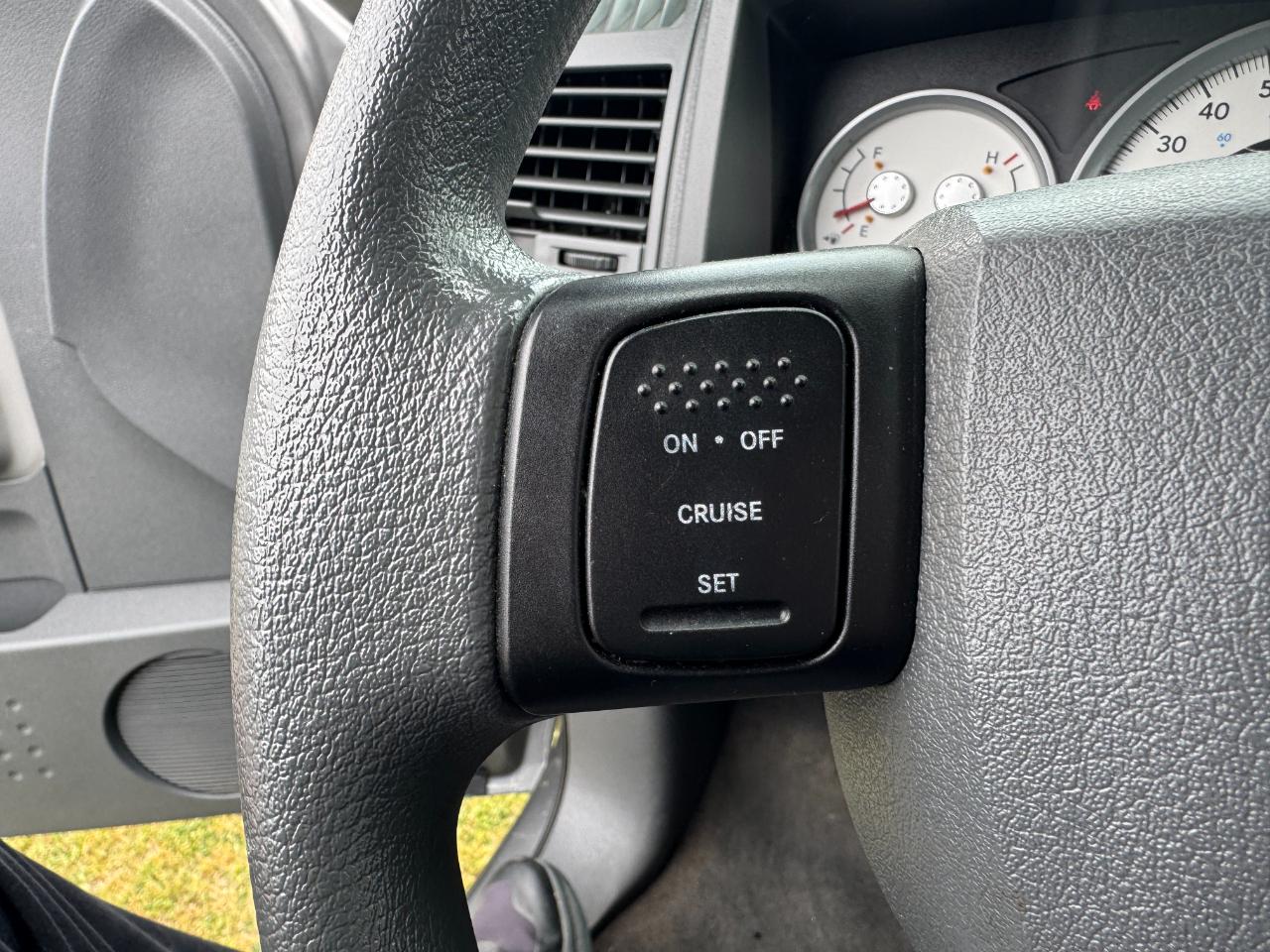 Dodge Dakota 4dr Quad Cab 131 SLT 2006