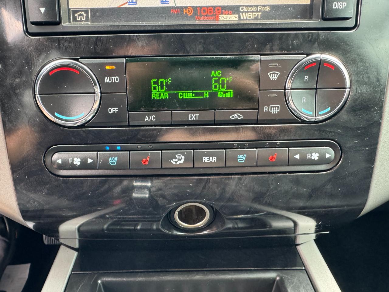 Ford Expedition 2WD 4dr Limited 2012