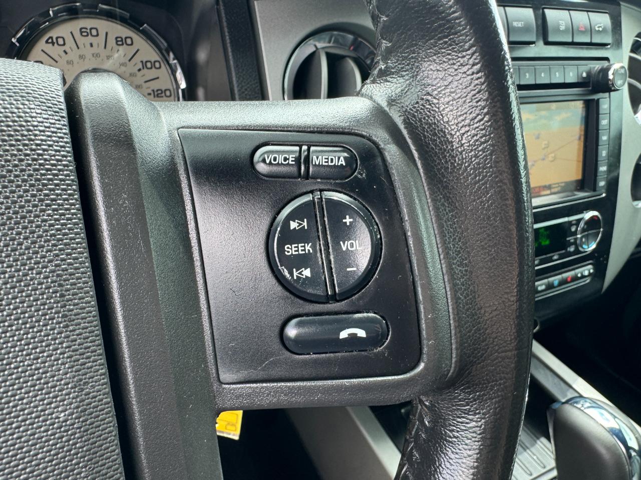 Ford Expedition 2WD 4dr Limited 2012