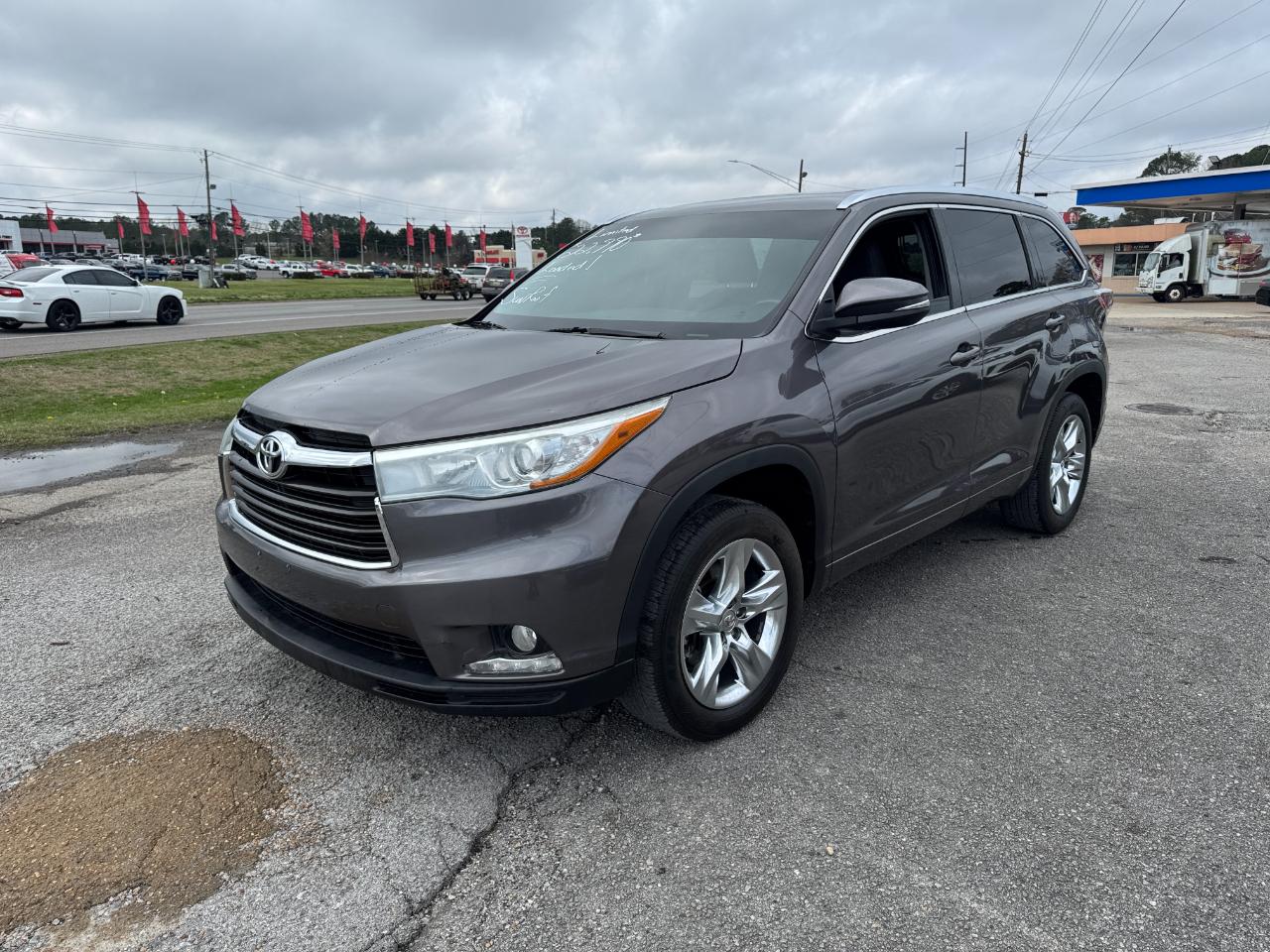 Toyota Highlander FWD 4dr V6 Limited (Natl) 2015