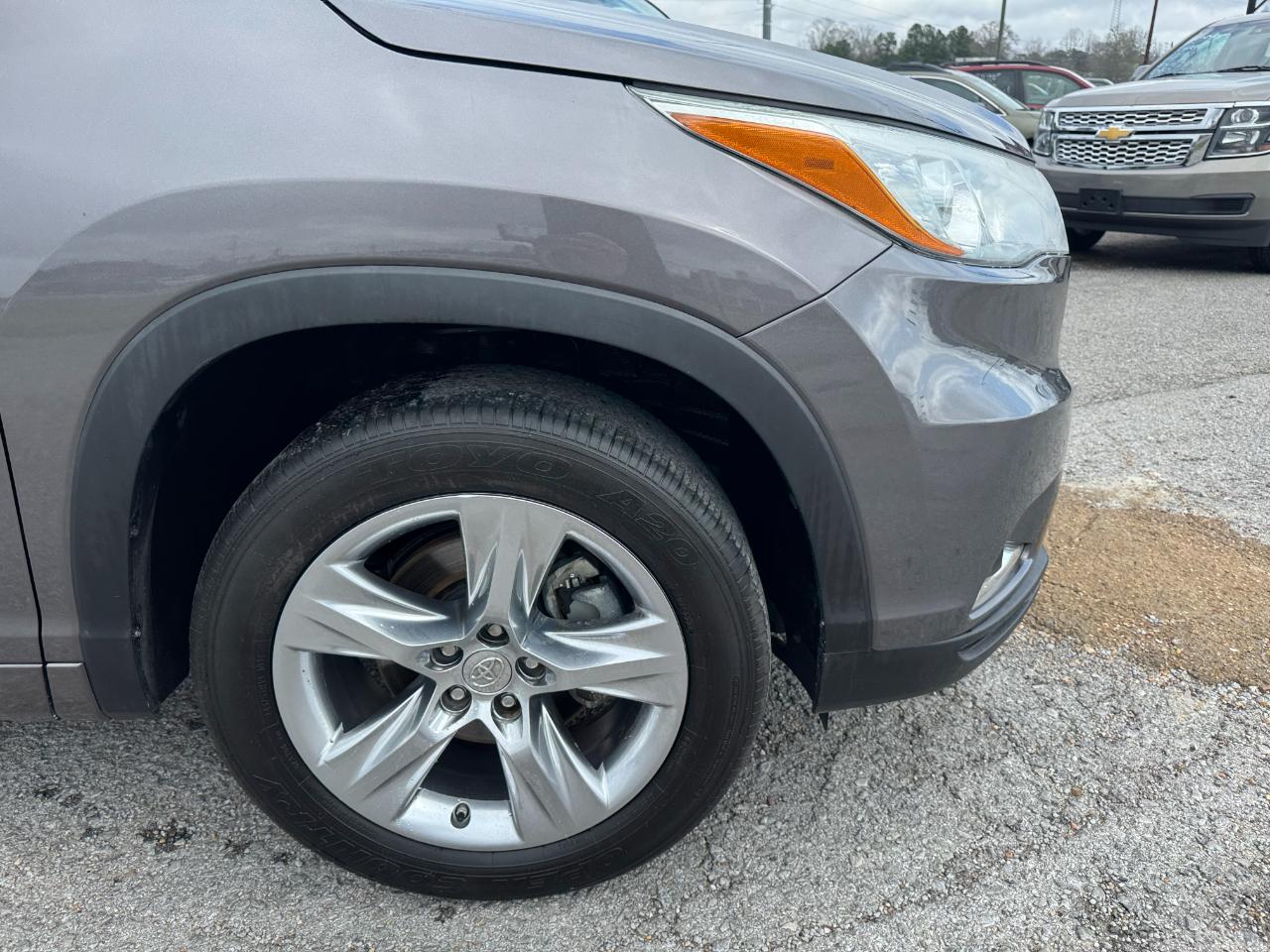 Toyota Highlander FWD 4dr V6 Limited (Natl) 2015