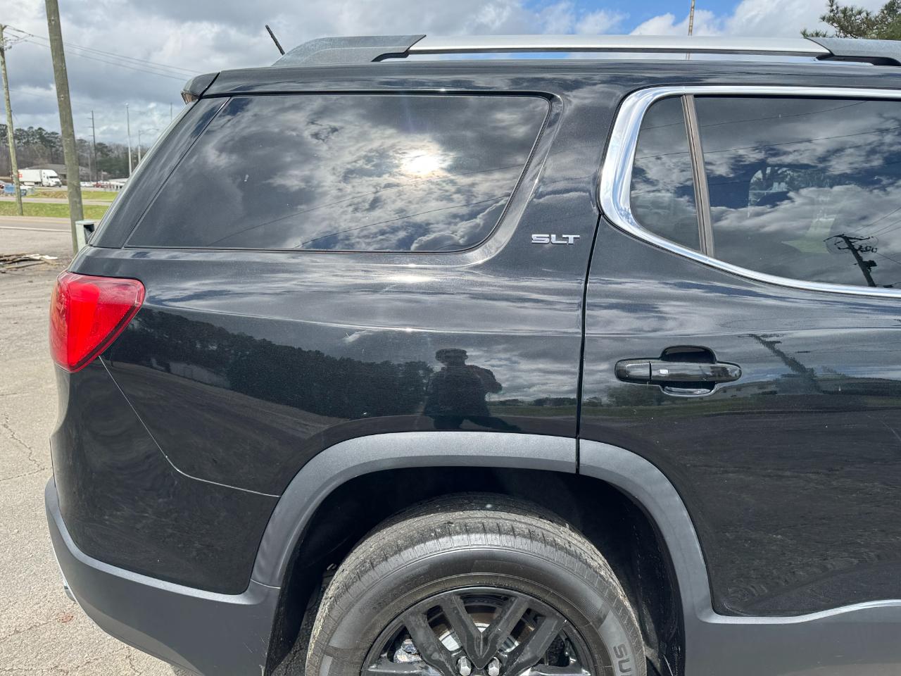 GMC Acadia FWD 4dr SLT w/SLT-1 2019