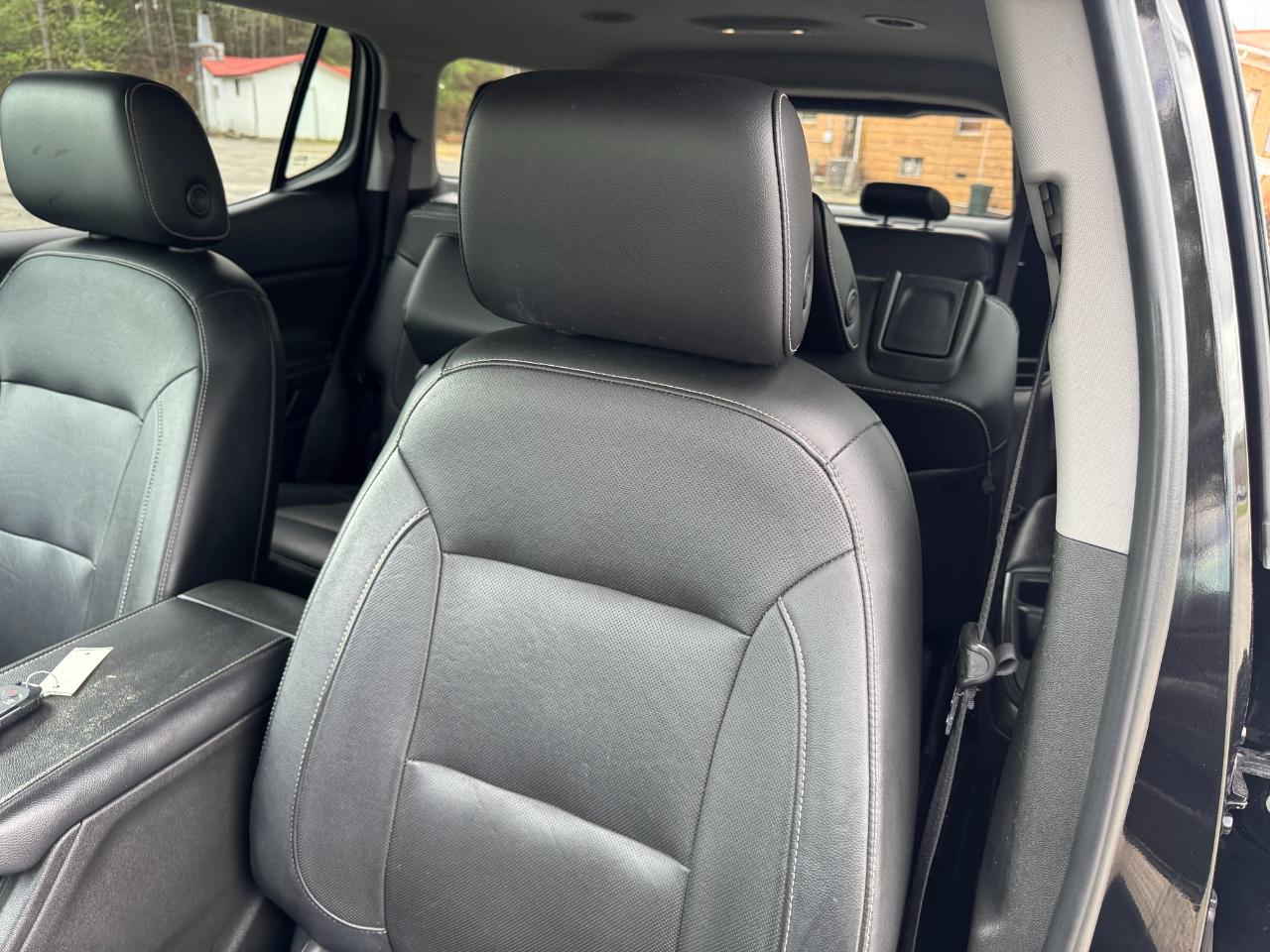 GMC Acadia FWD 4dr SLT w/SLT-1 2019