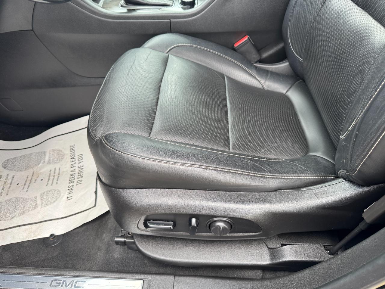 GMC Acadia FWD 4dr SLT w/SLT-1 2019