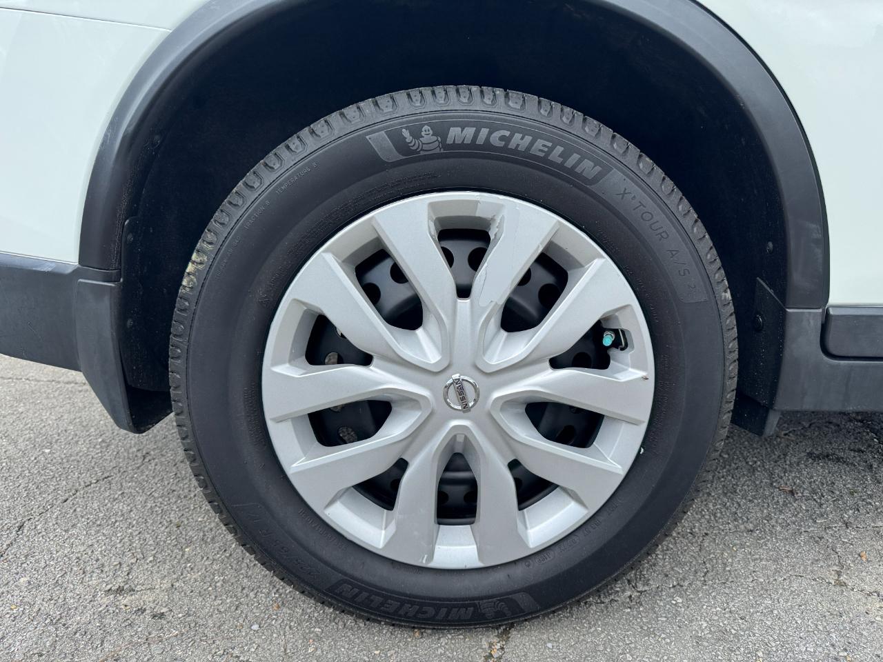 Nissan Rogue FWD 4dr S 2016