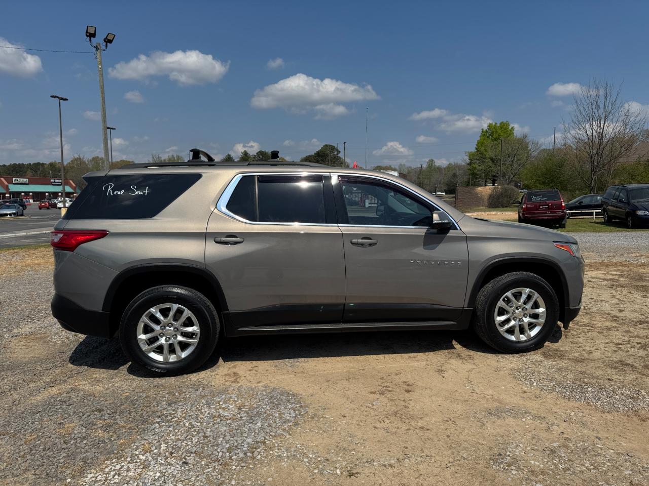 Chevrolet Traverse FWD 4dr LT Cloth w/1LT 2019