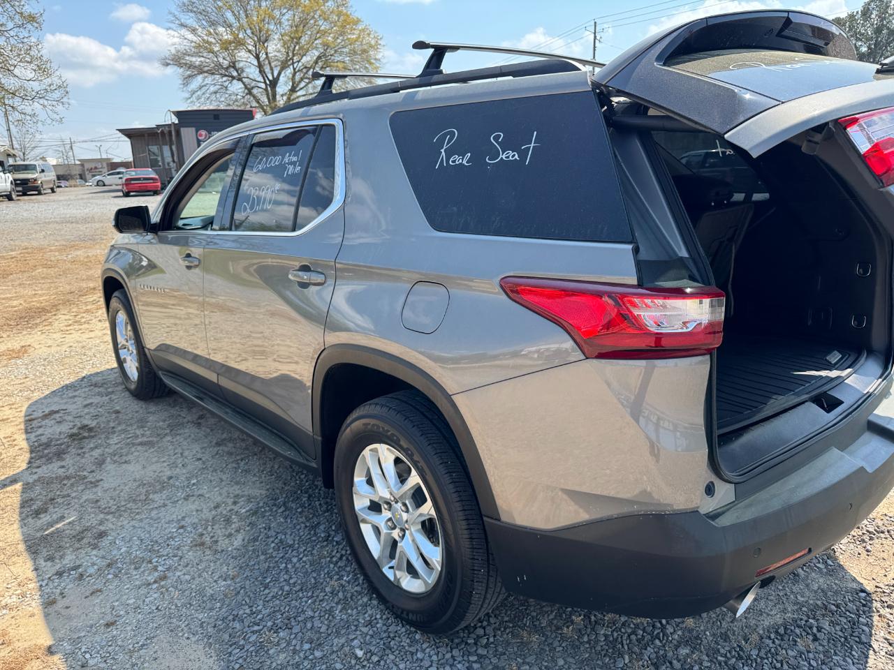 Chevrolet Traverse FWD 4dr LT Cloth w/1LT 2019