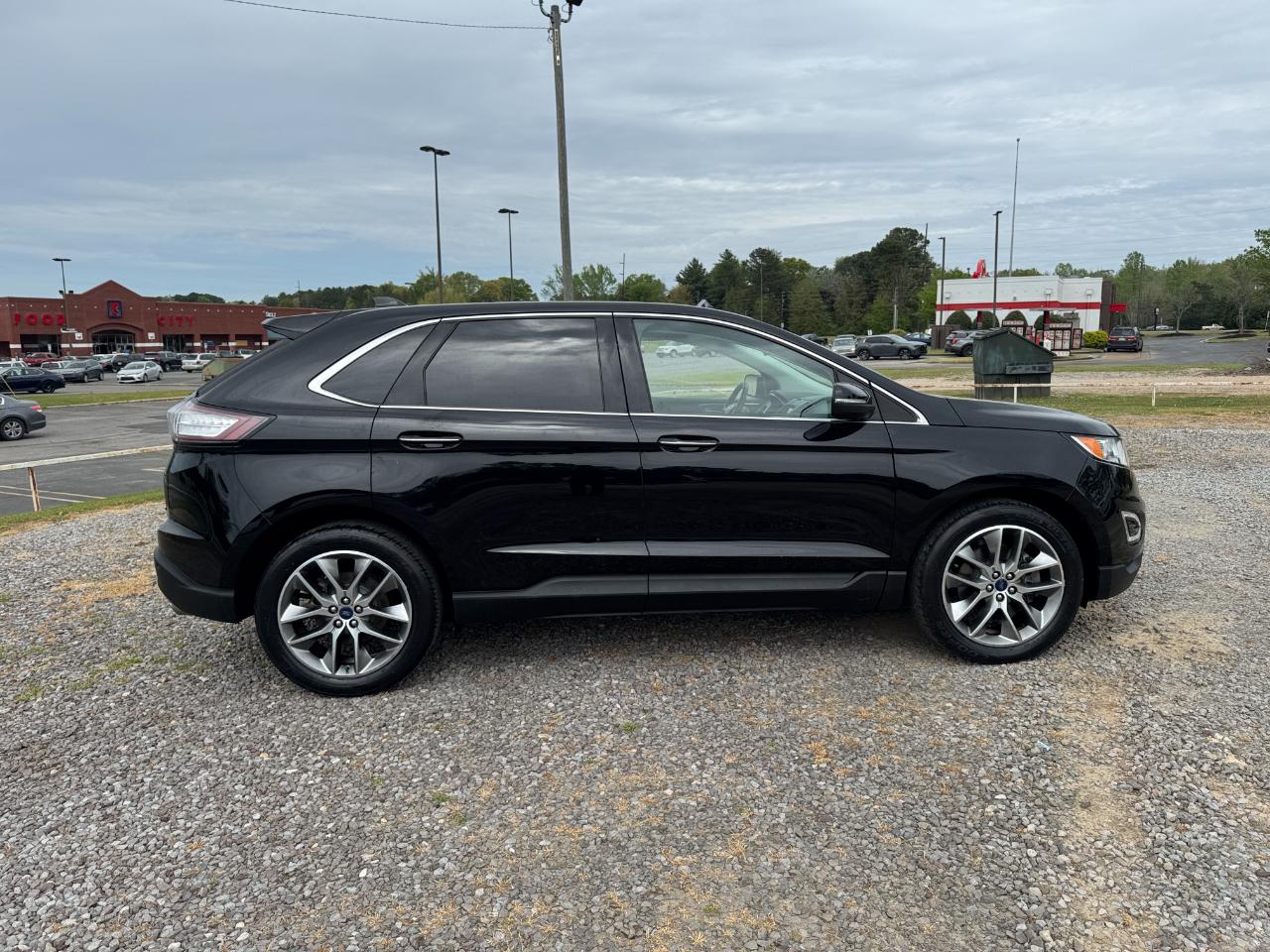 Ford Edge 4dr Titanium AWD 2016