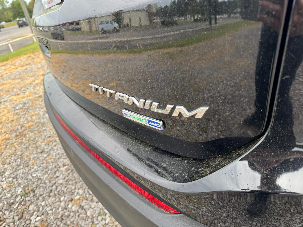 Ford Edge 4dr Titanium AWD 2016