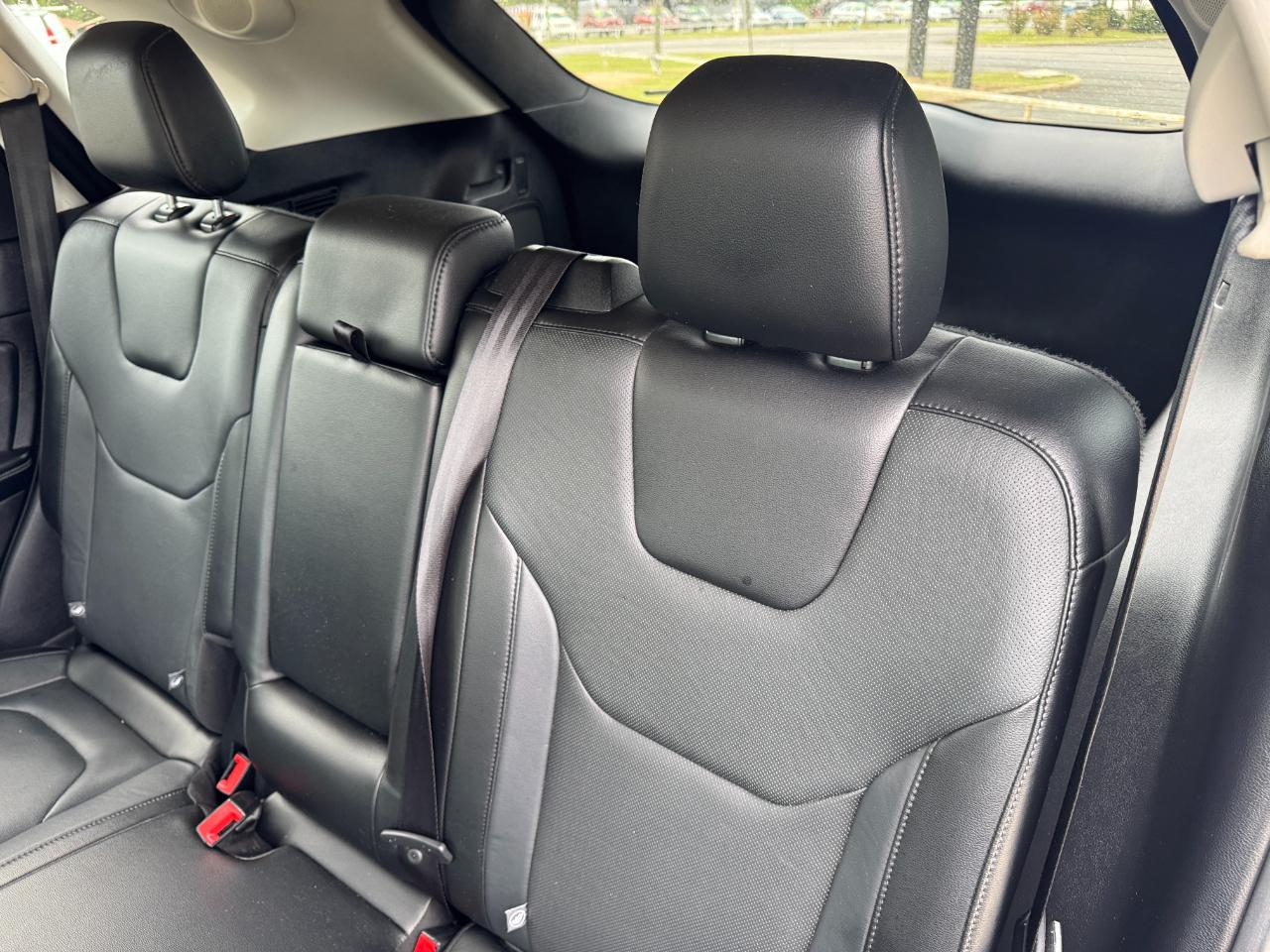 Ford Edge 4dr Titanium AWD 2016