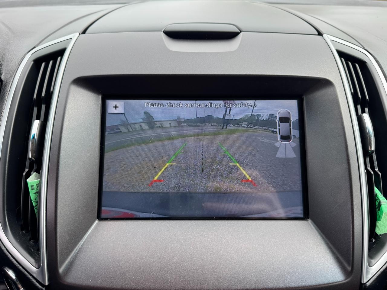 Ford Edge 4dr Titanium AWD 2016